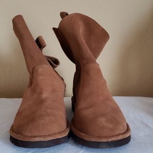 Ugg short boots